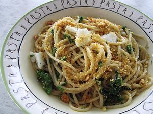 Spaghetti+with+Flaked+Cod%2C+Rapini%2C+and+Garlic+%284%29